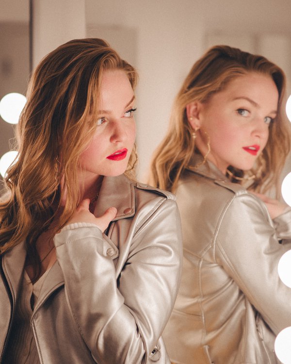 Dating Portrait example