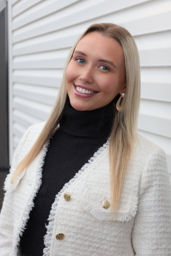 Dating Portrait example