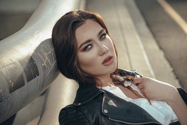 Dating Portrait example