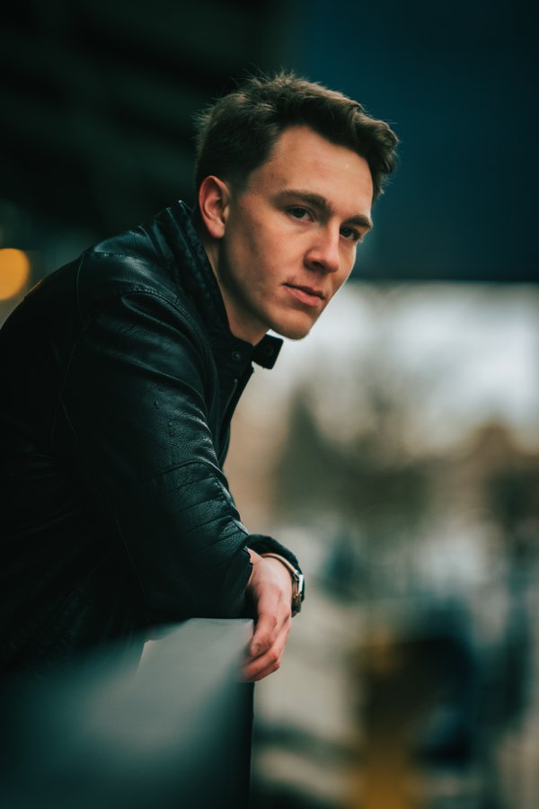 Dating Portrait example