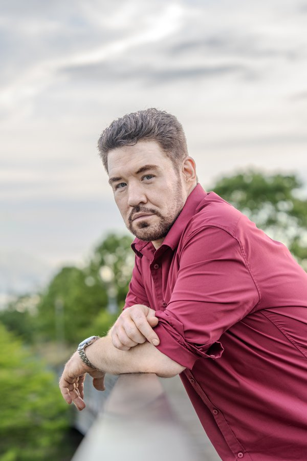Dating Portrait example
