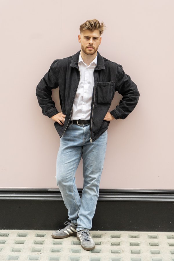 Dating Portrait example