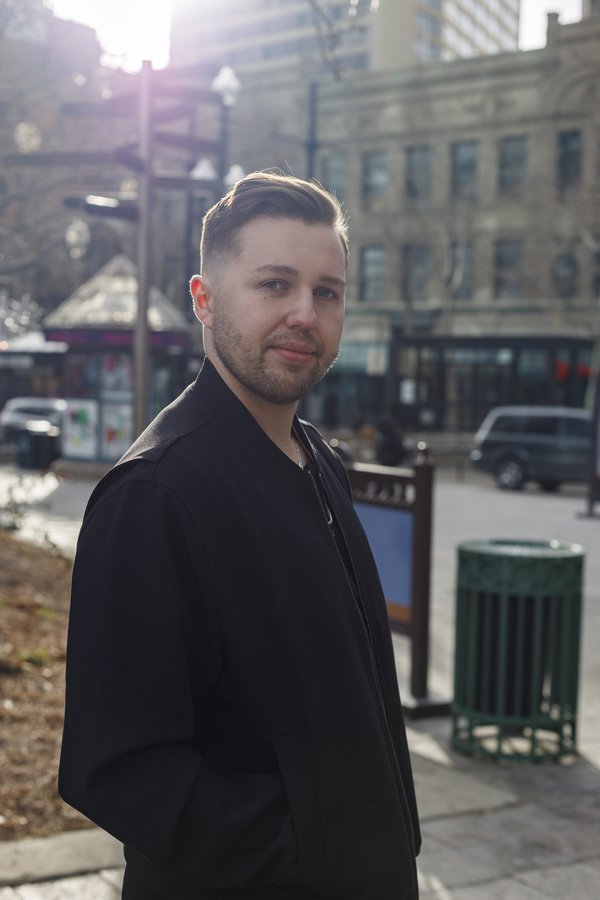 Dating Portrait example