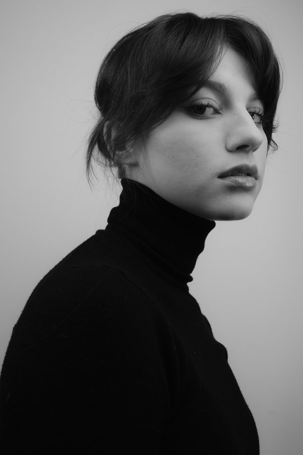 Dating Portrait example