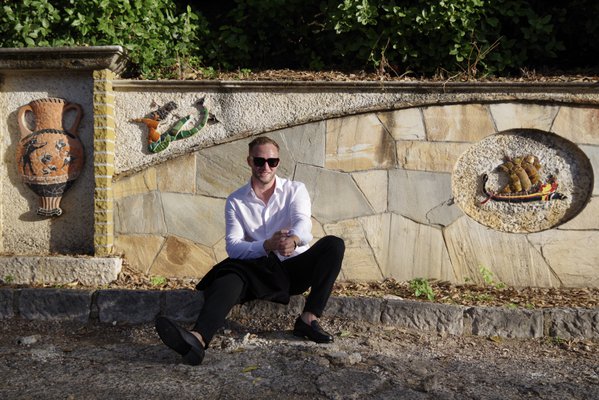 Dating Portrait example