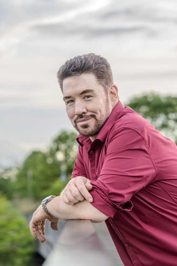 Dating Portrait example