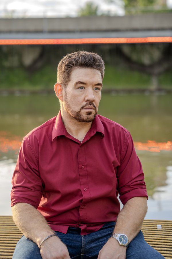 Dating Portrait example