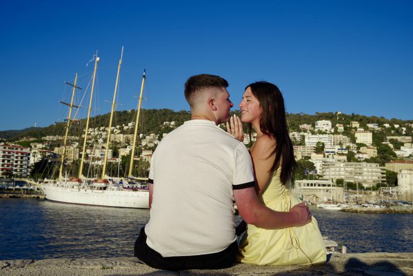 Dating Portrait example