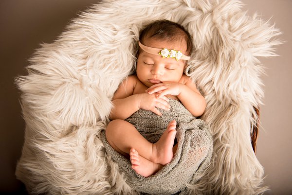 Newborn featured sample  in Berlin