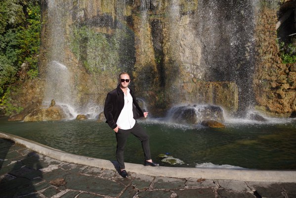 Dating Portrait example