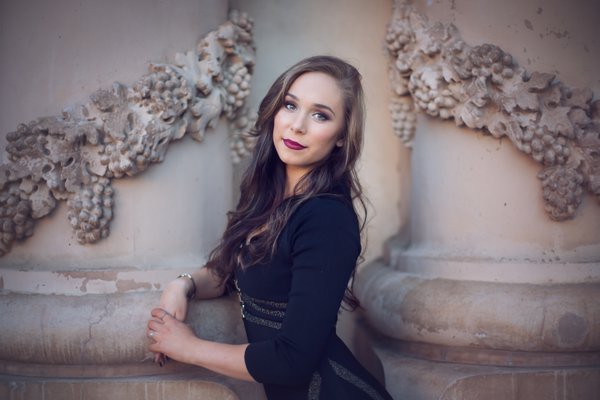 Dating Portrait example