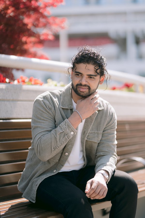 Dating Portrait example