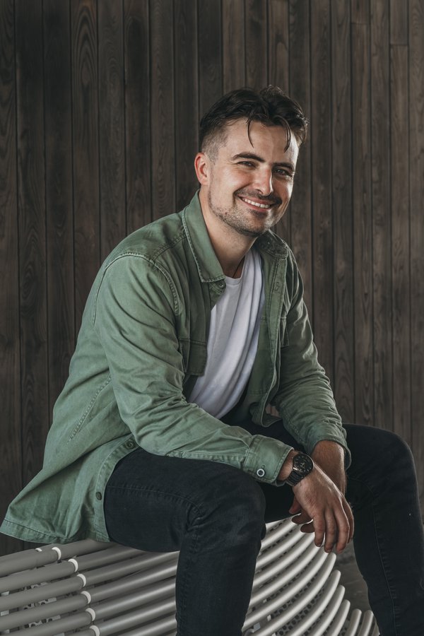 Dating Portrait example