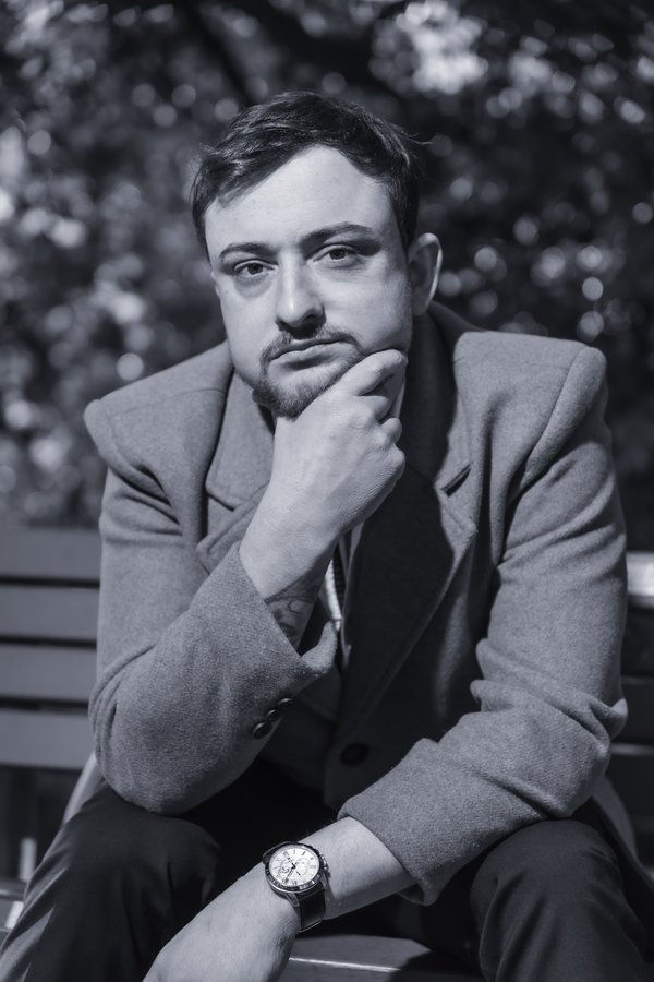 Dating Portrait example