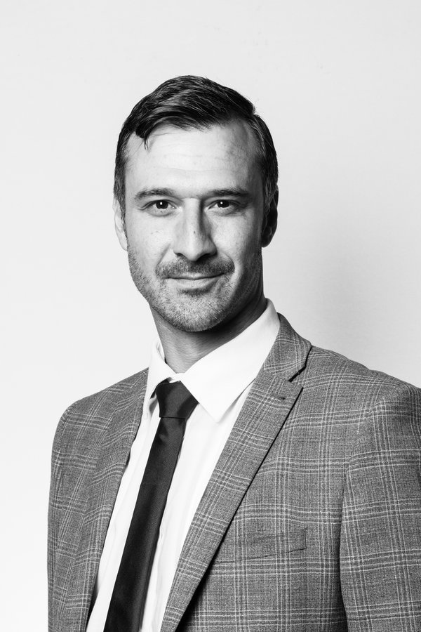 Dating Portrait example