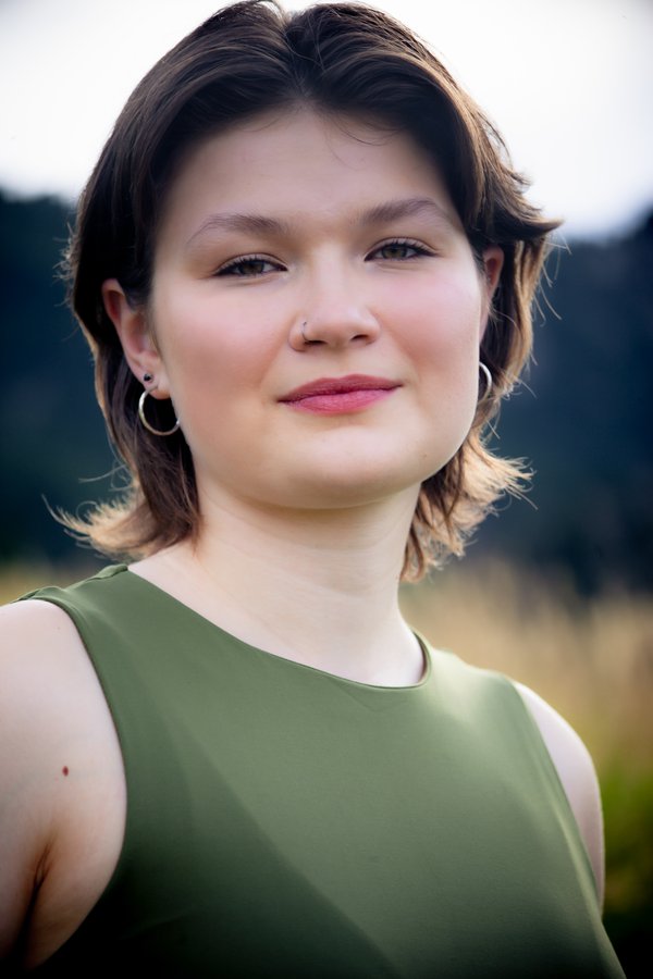 Dating Portrait example