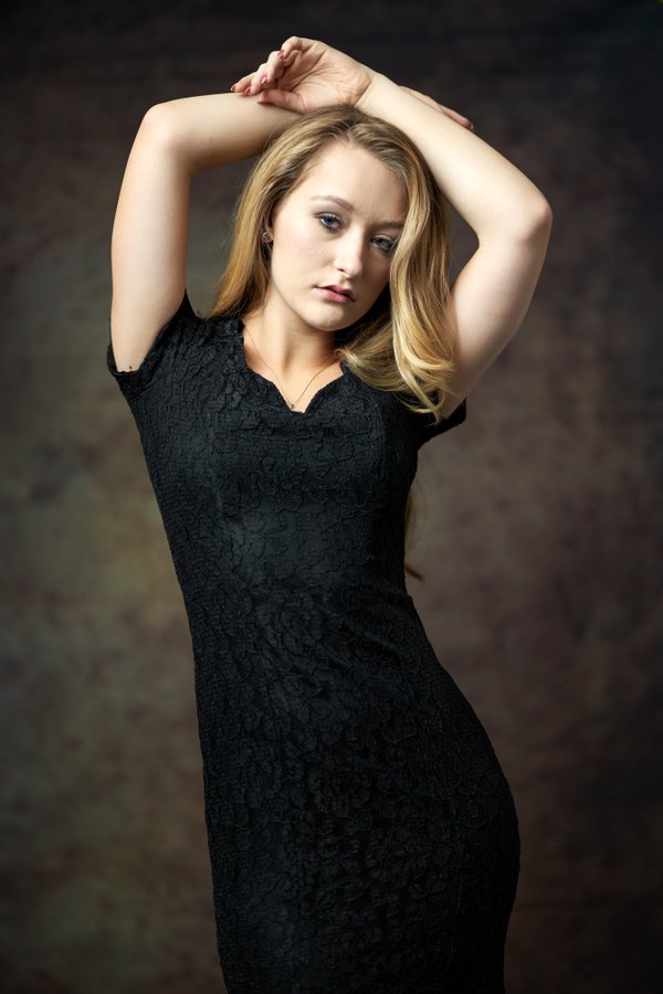 Dating Portrait example