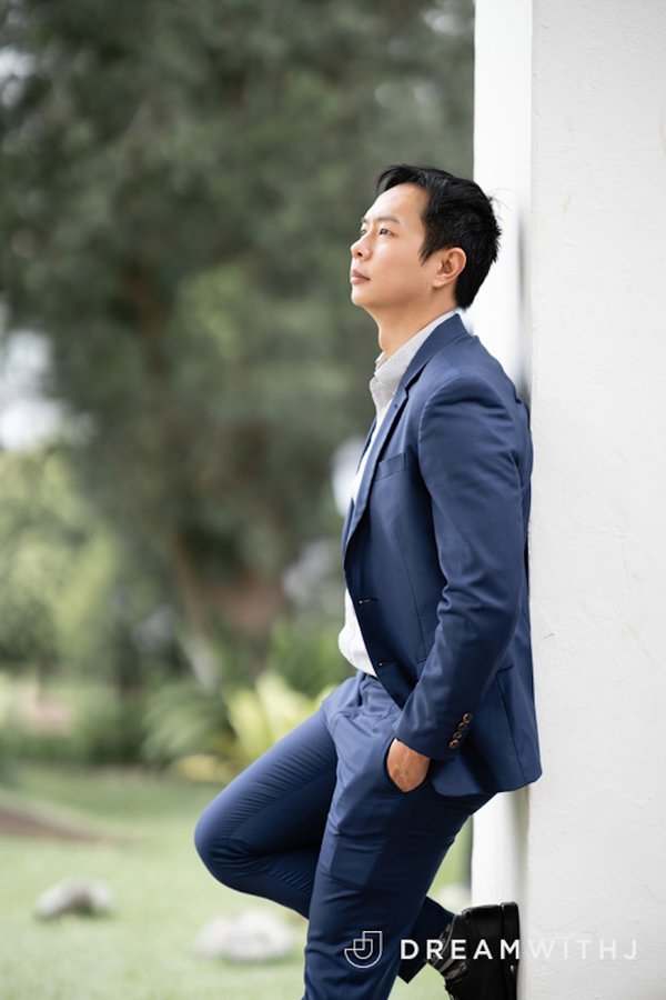 Dating Portrait example