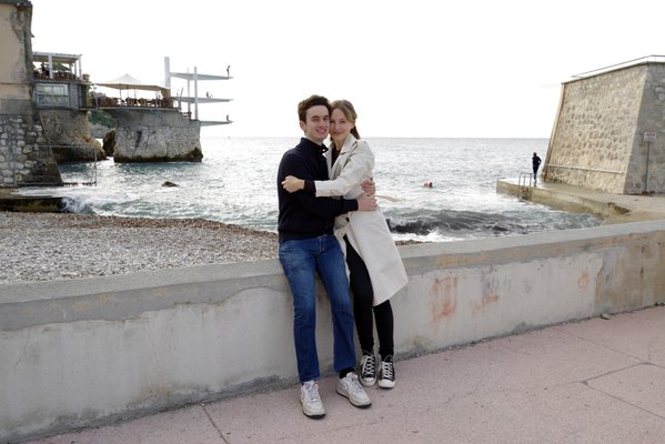 Dating Portrait example