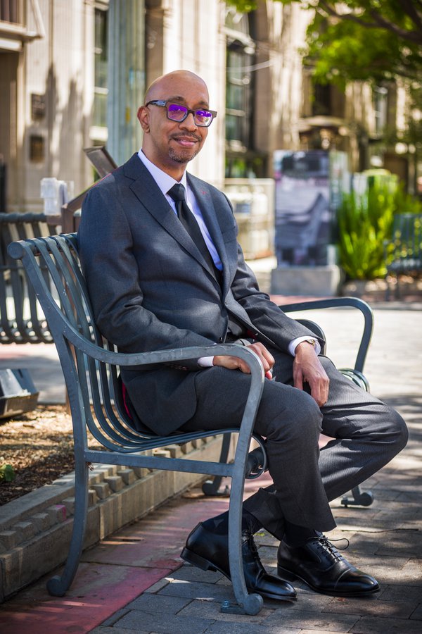 Dating Portrait example