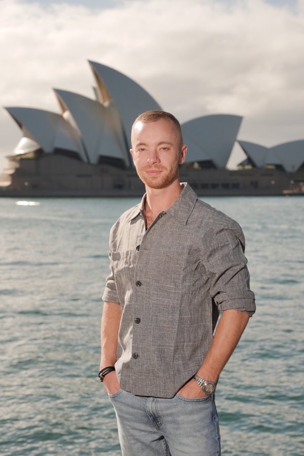 Dating Portrait example