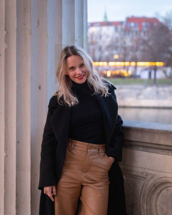 Dating Portrait example