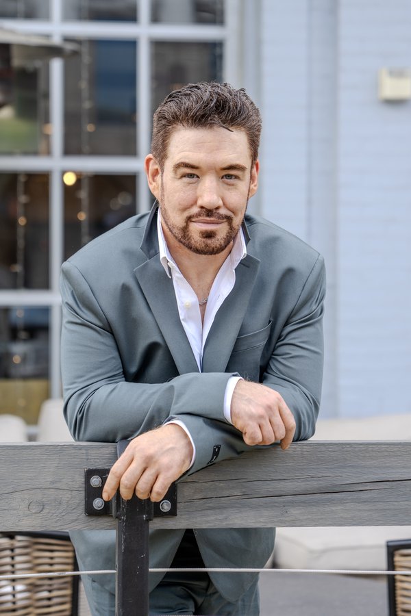 Dating Portrait example
