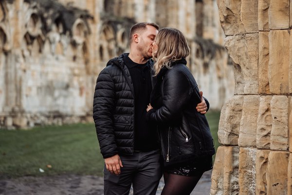 Dating Portrait example