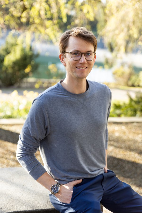 Dating Portrait example