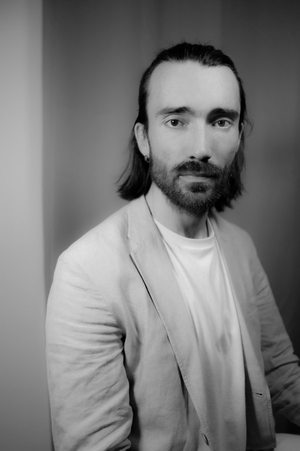 Dating Portrait example