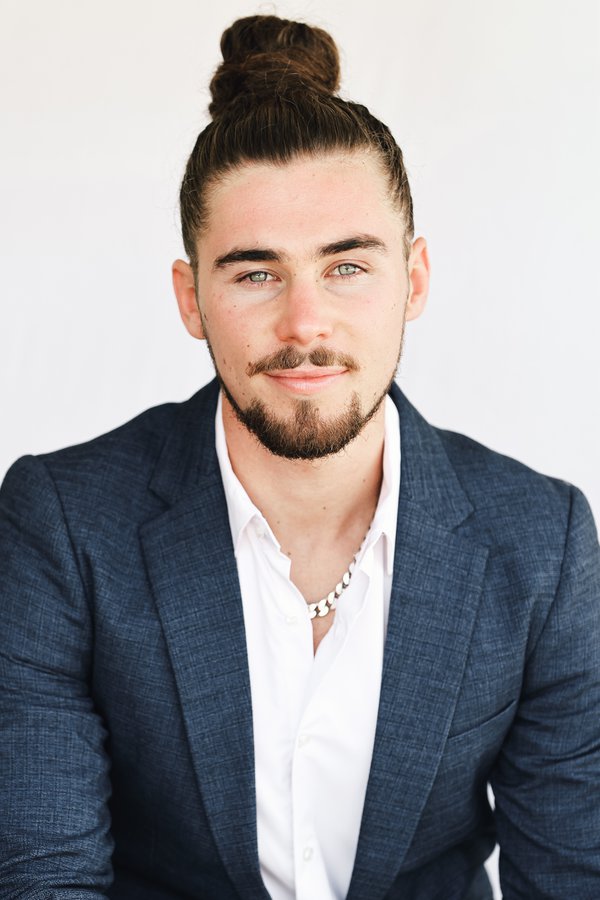 Dating Portrait example