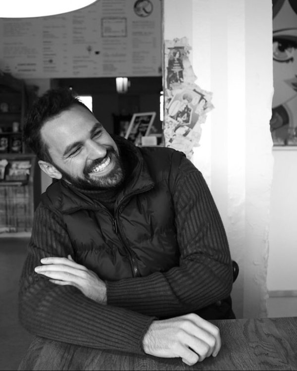 Dating Portrait example