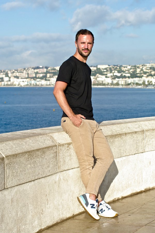 Dating Portrait example