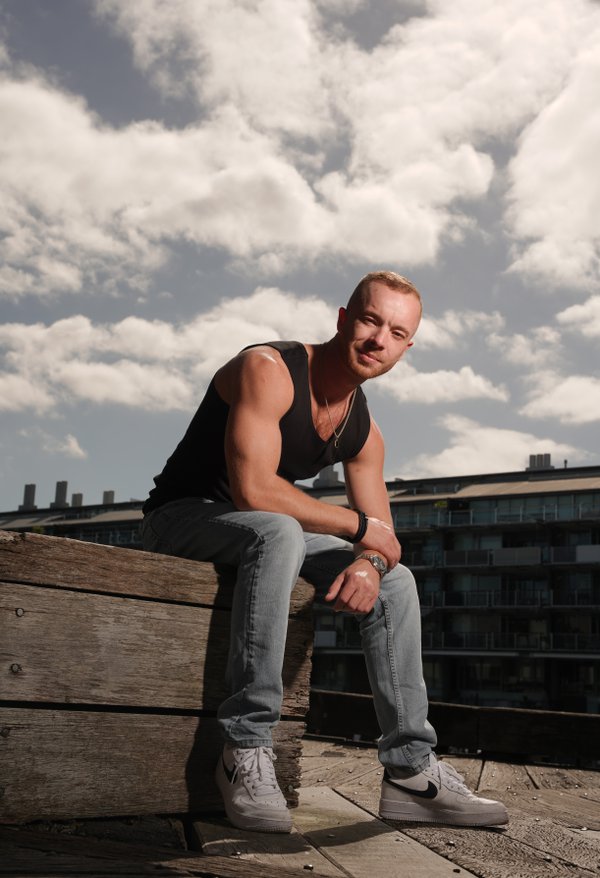 Dating Portrait example