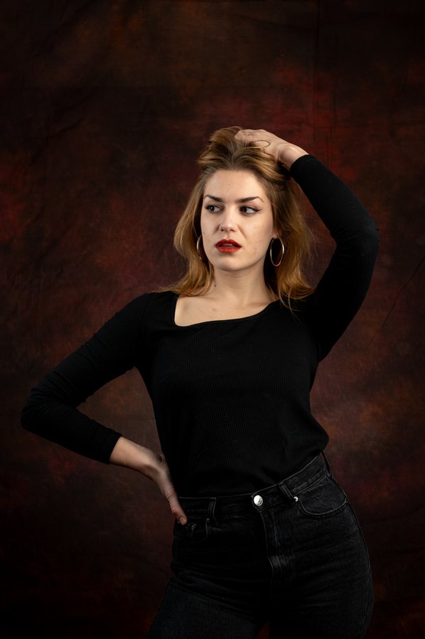 Dating Portrait example