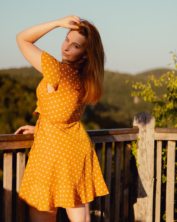 Dating Portrait example