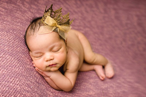 Newborn featured sample  in Montreal