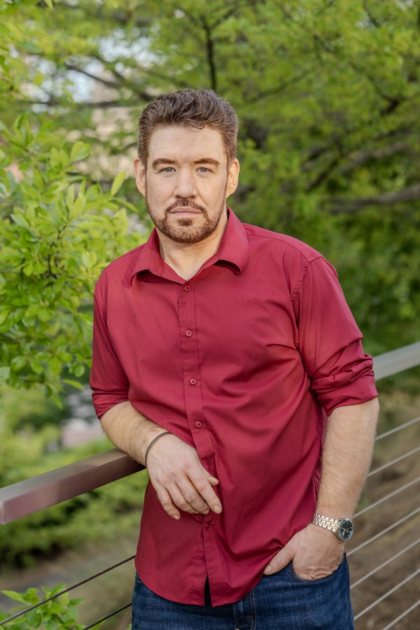 Dating Portrait example