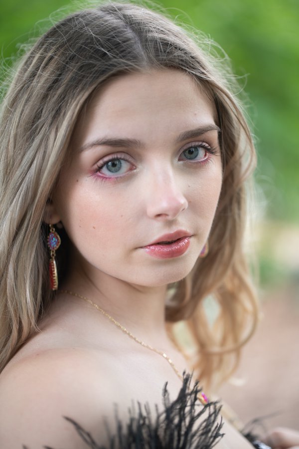 Dating Portrait example