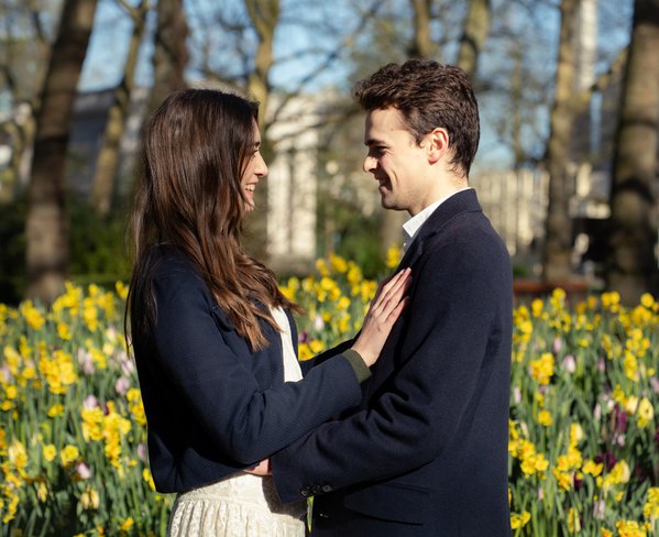 Dating Portrait example