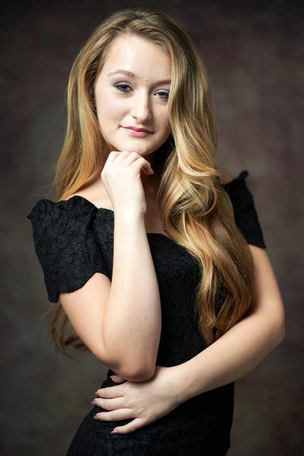 Dating Portrait example