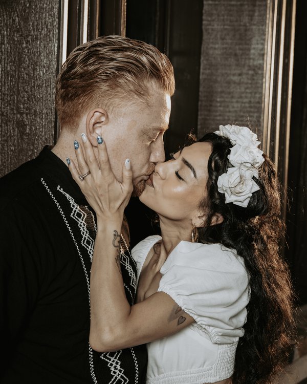 Dating Portrait example