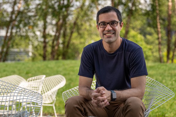 Dating Portrait example