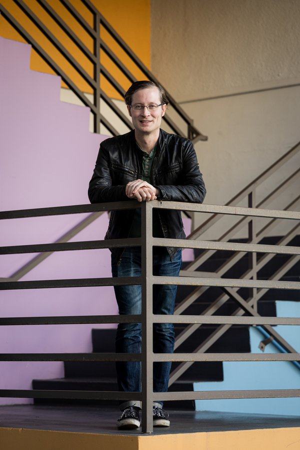 Dating Portrait example